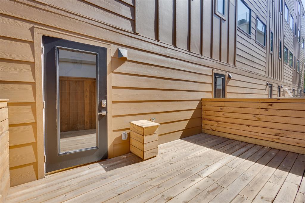 DEERE PARK - Residential Lease