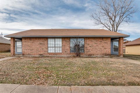 A home in Glenn Heights