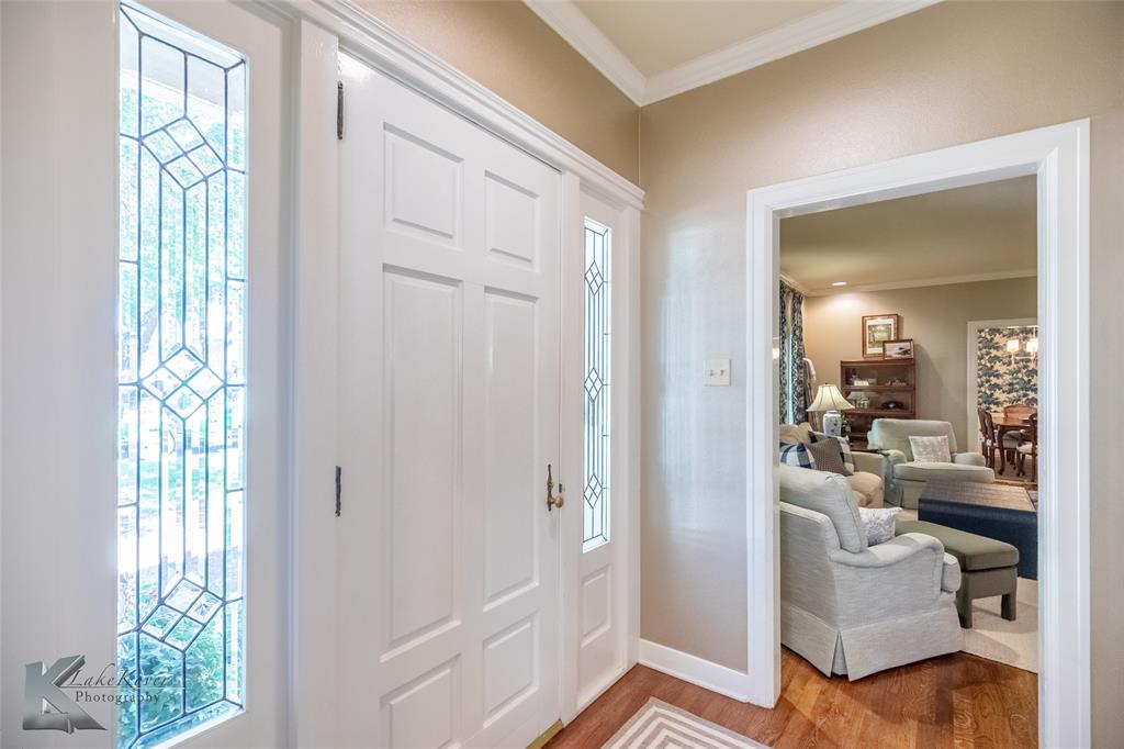 779 Rivercrest Drive