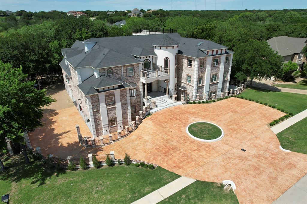 2415 Amberleaf Court