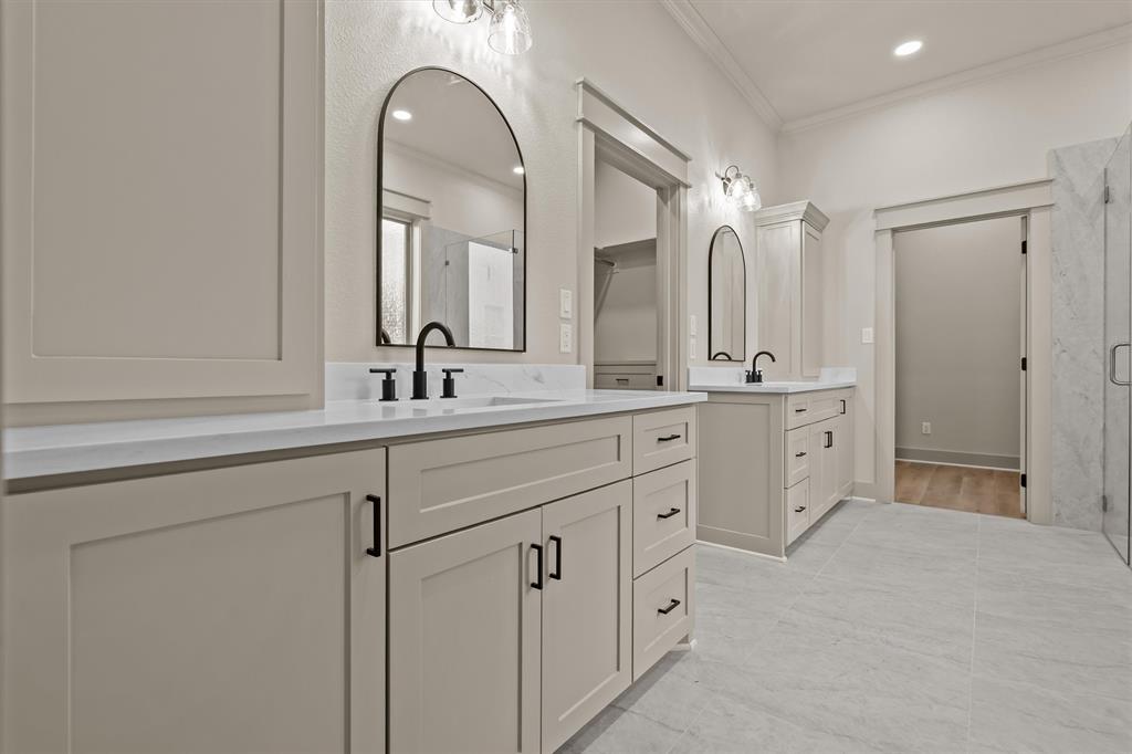 Blackberry Hill - Residential