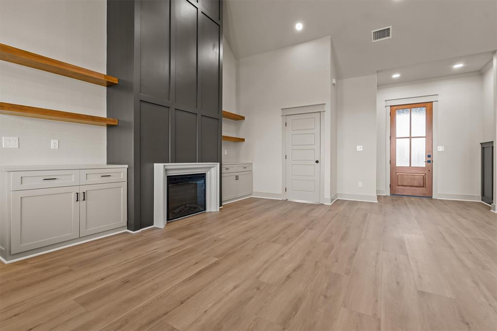 Blackberry Hill - Residential