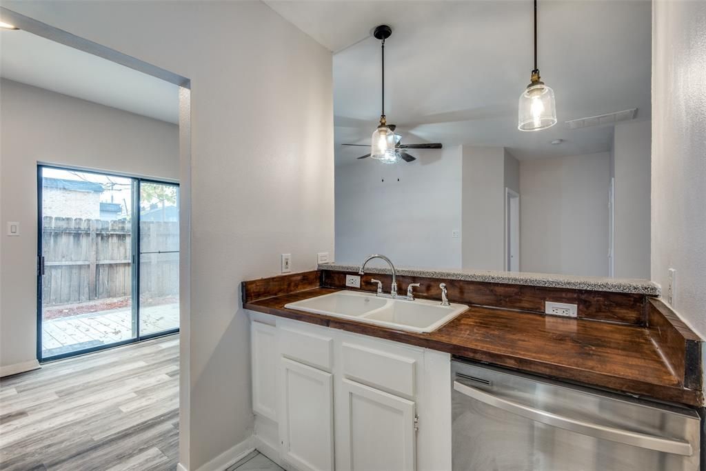 Photo of 2815 Reagan Street #2, Dallas, TX 75219 (MLS # 21236984)