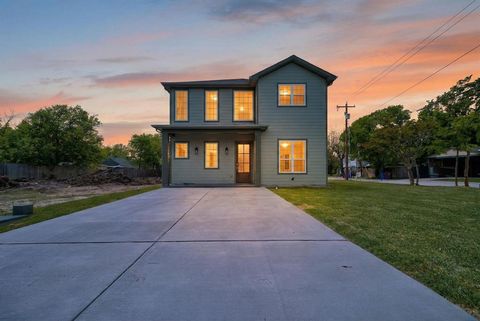 Photo of 403 May Street, Royse City, TX 75189 (MLS # 21231039)