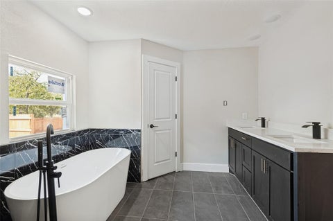 Tiny photo for 5408 Aspen Lane, Fort Worth, TX 76112 (MLS # 21396712)