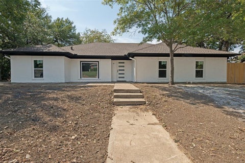 Tiny photo for 5408 Aspen Lane, Fort Worth, TX 76112 (MLS # 21396712)