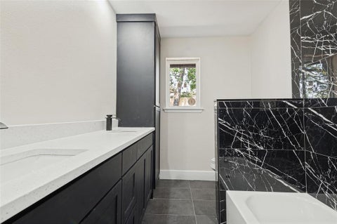 Tiny photo for 5408 Aspen Lane, Fort Worth, TX 76112 (MLS # 21396712)