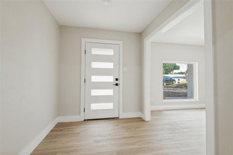 Tiny photo for 5408 Aspen Lane, Fort Worth, TX 76112 (MLS # 21396712)