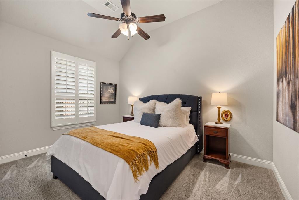 Roanoke, Texas 76262, United States, 4 Bedrooms Bedrooms, ,4 BathroomsBathrooms,Residential,Pending,212150