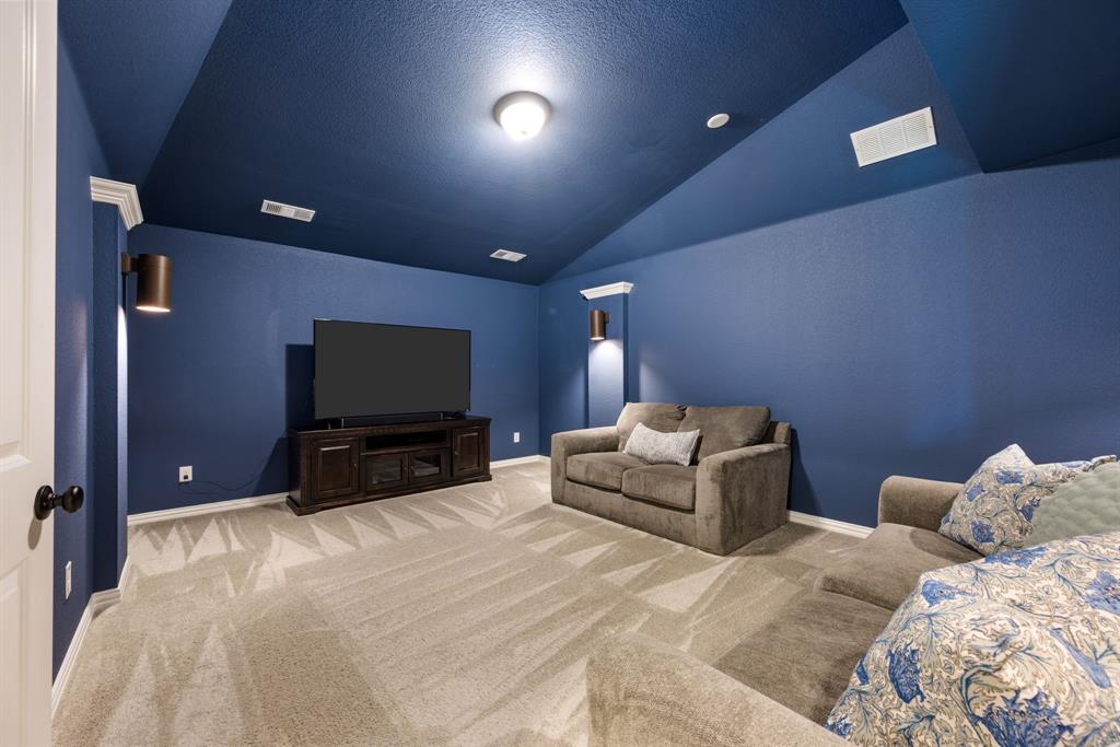 Roanoke, Texas 76262, United States, 4 Bedrooms Bedrooms, ,4 BathroomsBathrooms,Residential,Pending,212150