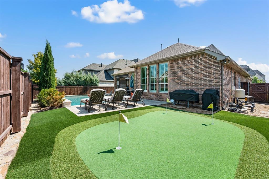 Roanoke, Texas 76262, United States, 4 Bedrooms Bedrooms, ,4 BathroomsBathrooms,Residential,Pending,212150