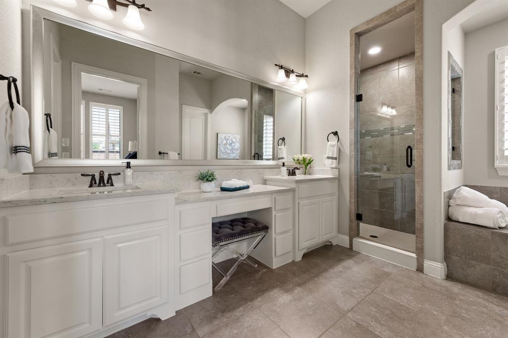 Roanoke, Texas 76262, United States, 4 Bedrooms Bedrooms, ,4 BathroomsBathrooms,Residential,Pending,212150