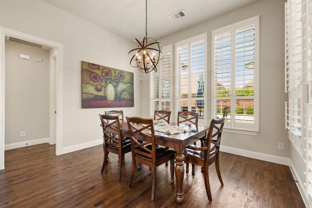 Roanoke, Texas 76262, United States, 4 Bedrooms Bedrooms, ,4 BathroomsBathrooms,Residential,Pending,212150