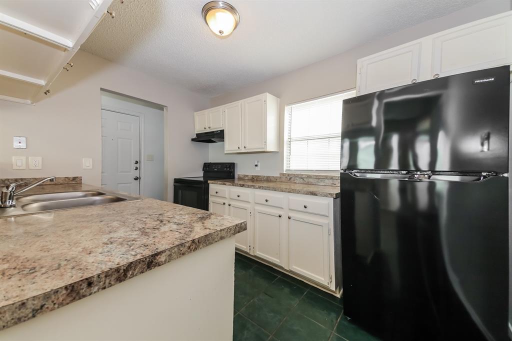 East Glen Ph 02 - Residential Lease