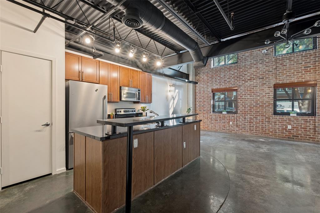 3110 Thomas Avenue 109