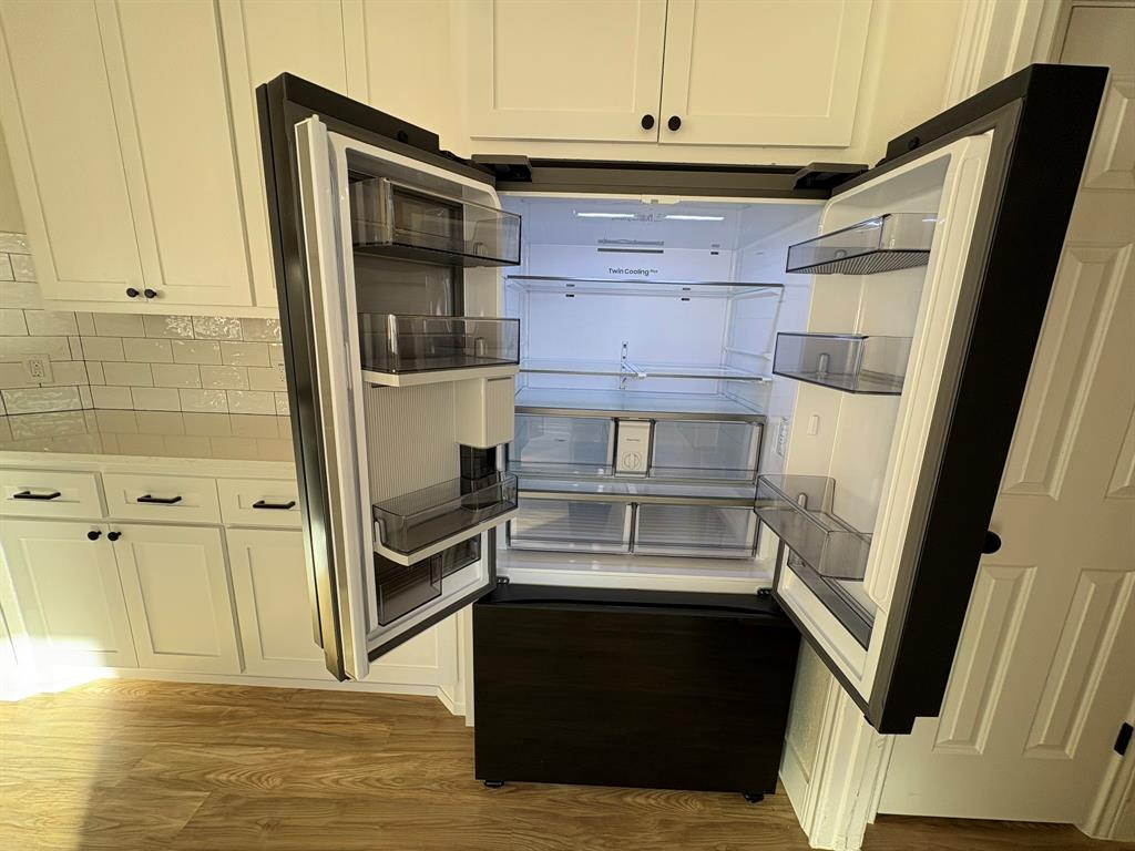 2800 Keller Spgs - Residential