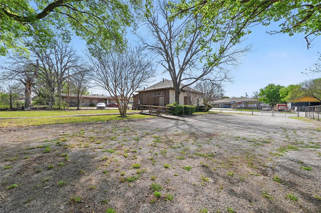 2825 E Rosedale Street