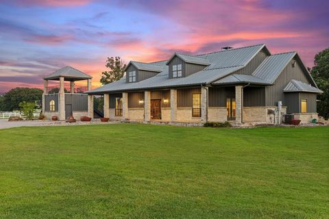 2057 CR 3305 Greenville TX 75402