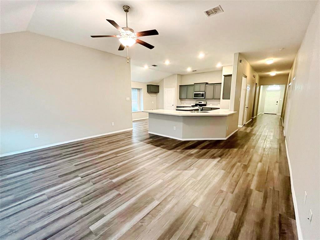 2927 Rosemount Lane