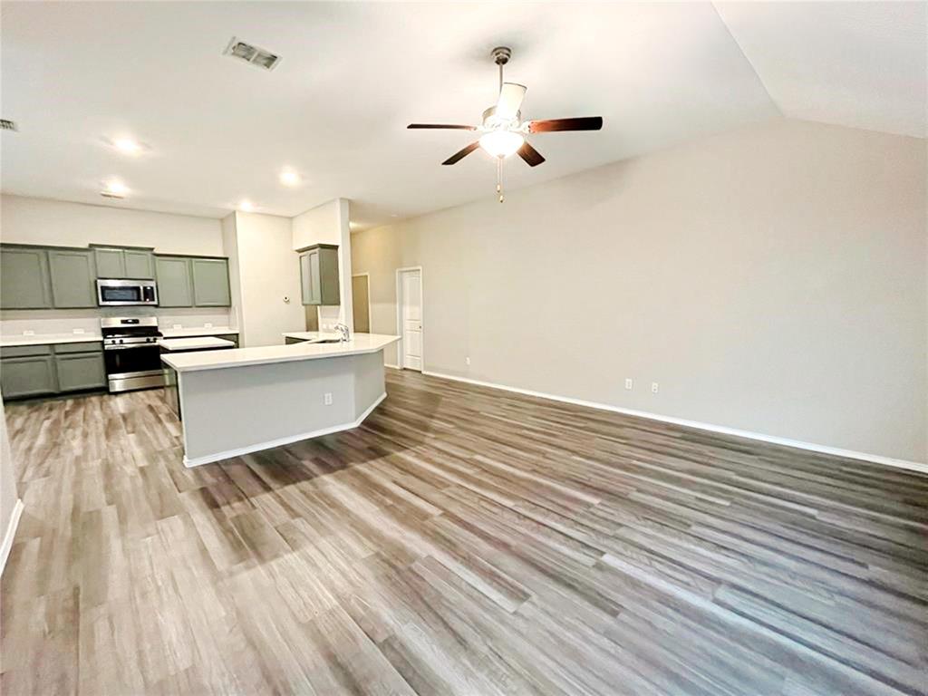 2927 Rosemount Lane