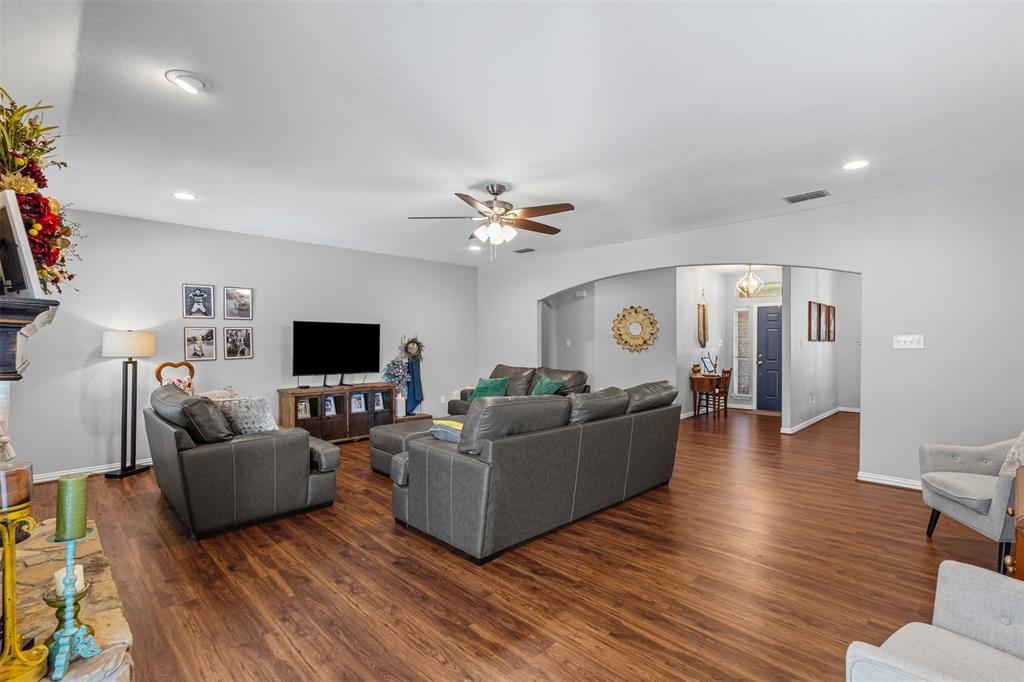 Aledo, Texas 76008, United States, 4 Bedrooms Bedrooms, ,2 BathroomsBathrooms,Residential,Active,215755