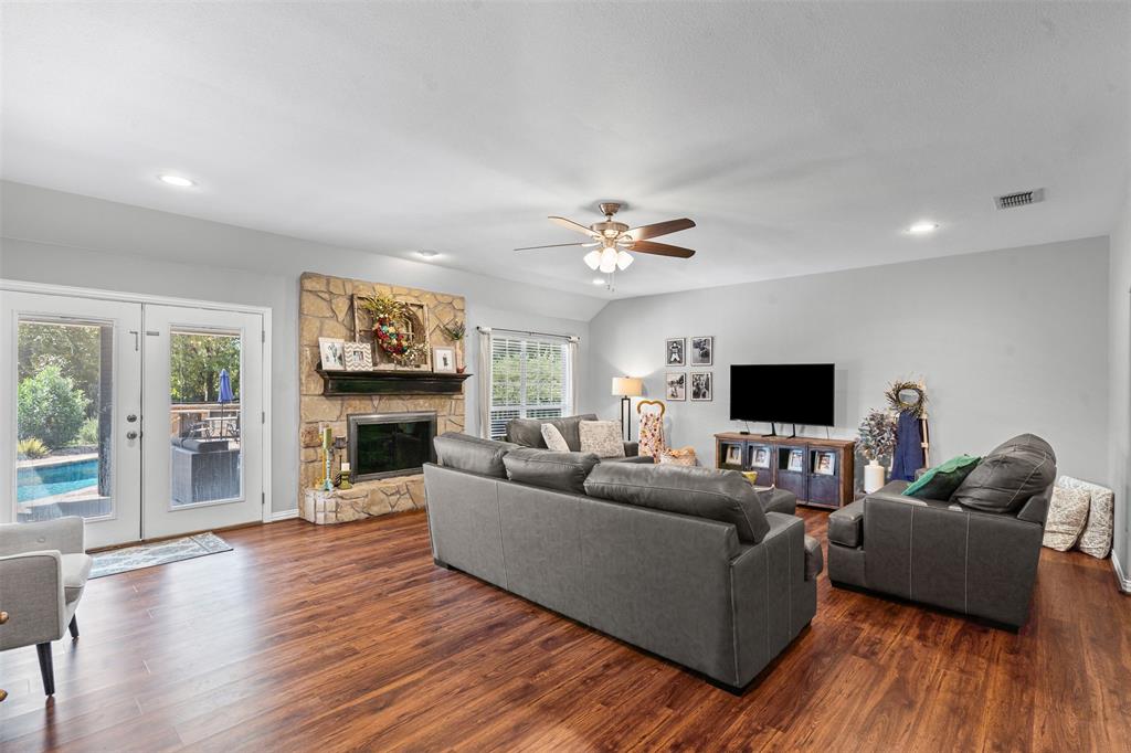 Aledo, Texas 76008, United States, 4 Bedrooms Bedrooms, ,2 BathroomsBathrooms,Residential,Active,215755