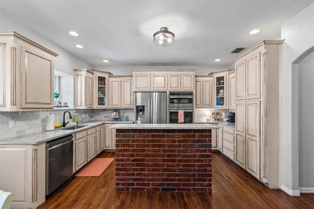 Aledo, Texas 76008, United States, 4 Bedrooms Bedrooms, ,2 BathroomsBathrooms,Residential,Active,215755