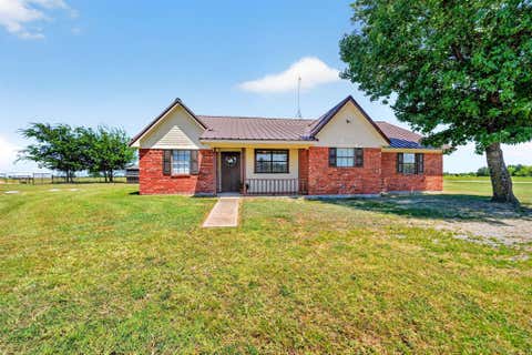Photo of 7261 State Highway 50, Commerce, TX 75428 (MLS # 21343319)