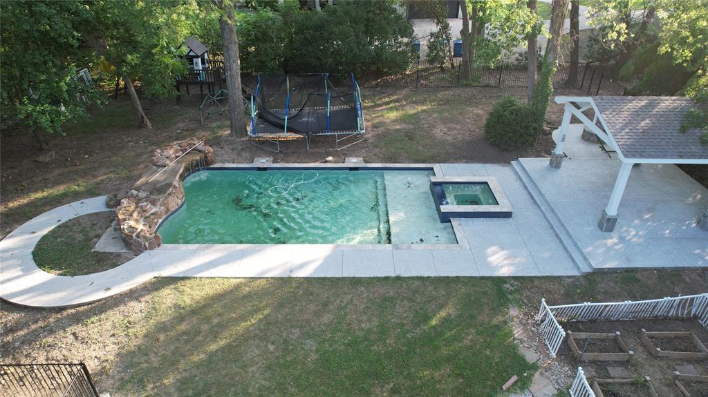 River Oaks - Residential