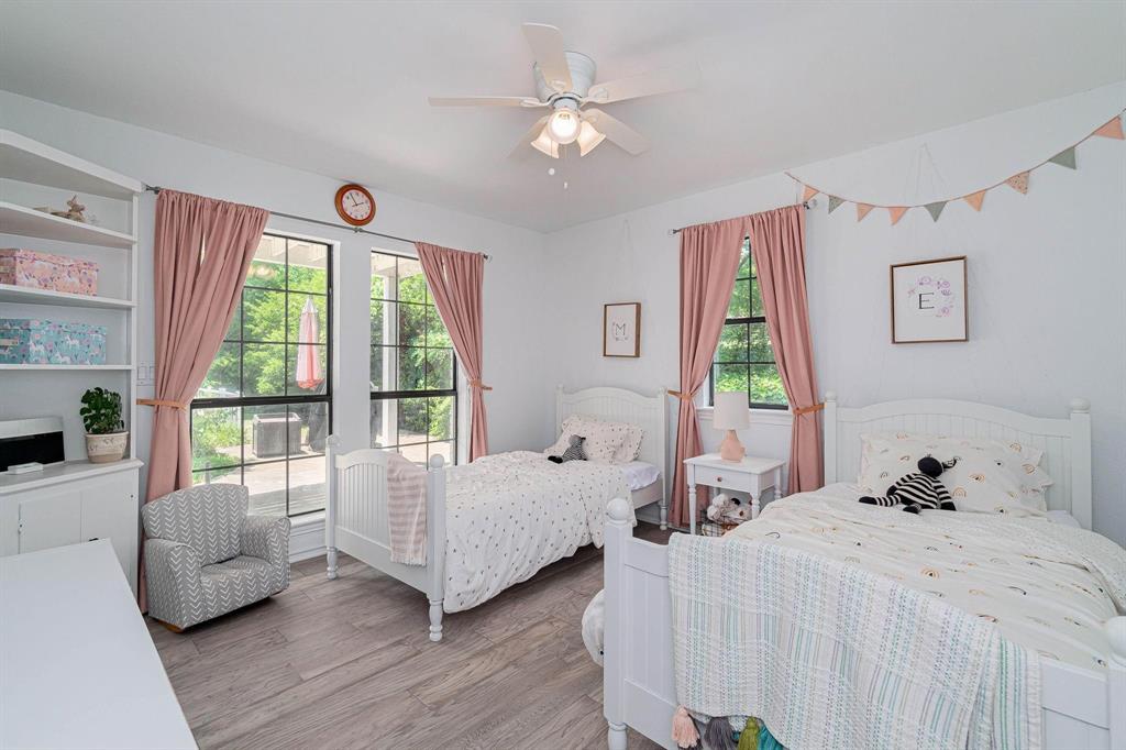 River Oaks - Residential