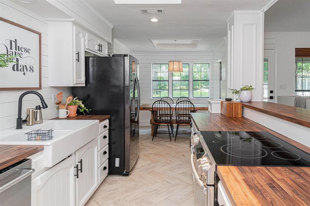 River Oaks - Residential