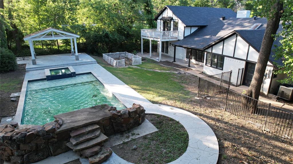 River Oaks - Residential