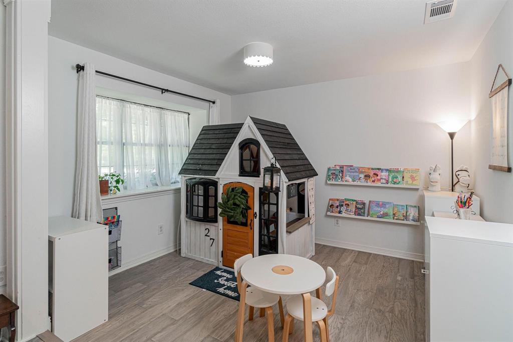 River Oaks - Residential