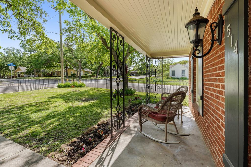 514 W Josephine Street