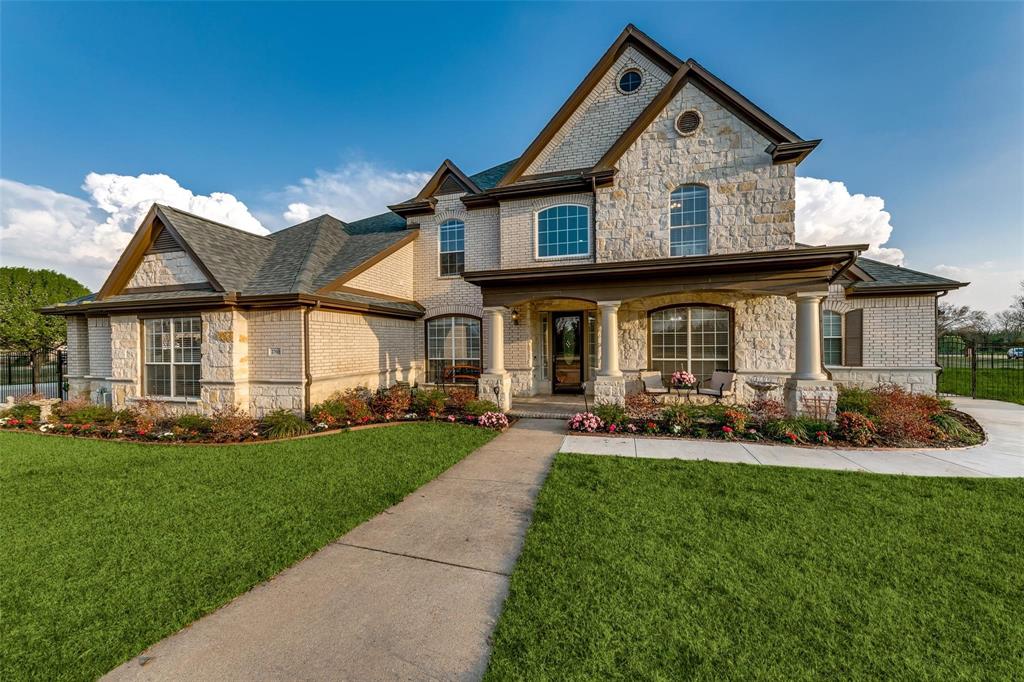 2703 Mary Court