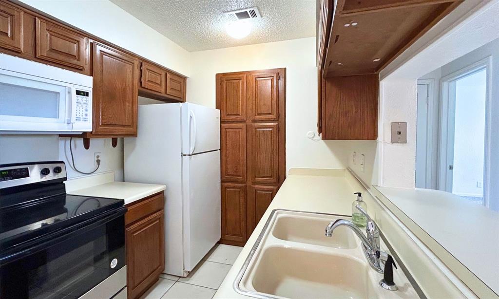 1200 Calico Lane 816