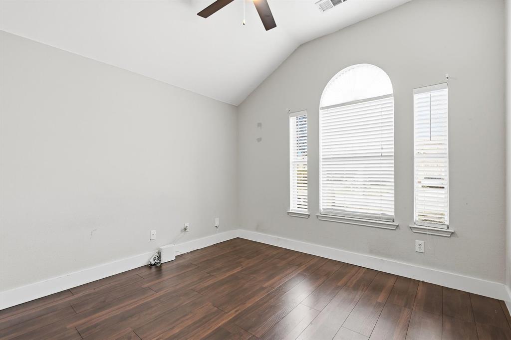 476 Willowlake Drive