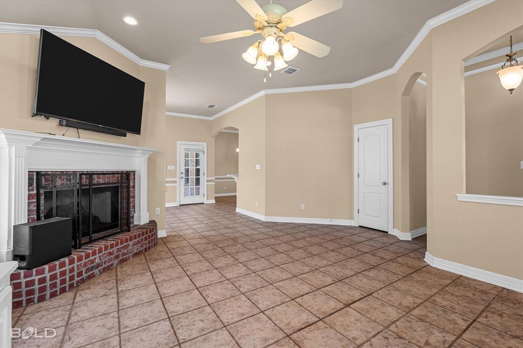 Haughton, Louisiana 71037, United States, 3 Bedrooms Bedrooms, ,2 BathroomsBathrooms,Residential,Active,196317