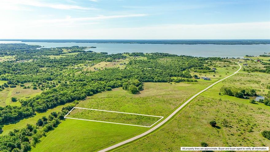 This beautiful 1.5-acre off-water lot in the gated Stillwater Shores community offers the perfect blend of space, privacy, and easy access to everything that makes lake living so special. This homesite gives you room to spread out while still enjoying all the perks of a well-planned lakeside community. Residents of Stillwater Shores enjoy access to a private lakeside pavilion, sandy swimming beach, community boat docks, fishing areas, and gathering spaces designed for making memories with family and friends. With paved roads, underground utilities, and a peaceful setting just minutes from the water, it’s an ideal spot for both weekend escapes and full-time living. Bring your own builder and build on your timeline with a minimum 1,400 sq. ft. requirement, giving you the flexibility to design a home that fits your vision. Located in Mildred ISD and just a short drive from Corsicana, this property offers the convenience of town with the laid-back pace of lake life.
If you’ve been waiting for the right place to build near Richland Chambers, this one checks the boxes. Plenty of space. Great community. Lake access without the waterfront price tag.