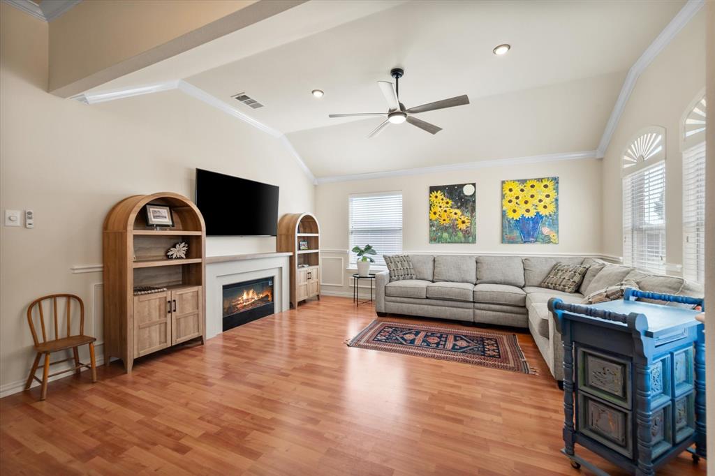 8821 Mallory Court