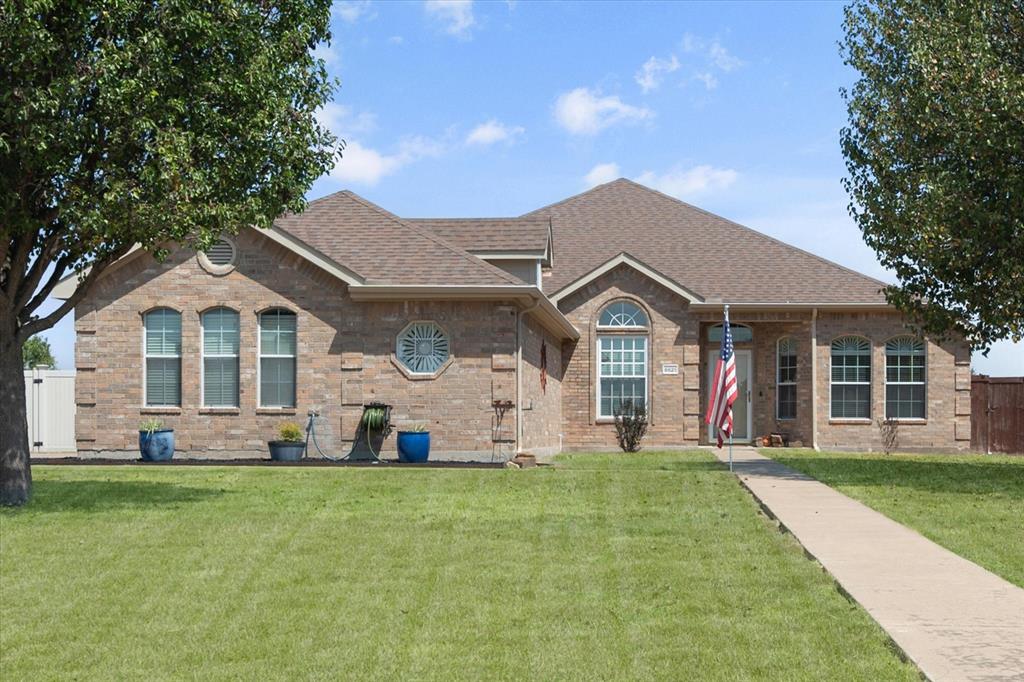 Photo of 8821 Mallory Court, Midlothian, TX 76065 (MLS # 21369380)