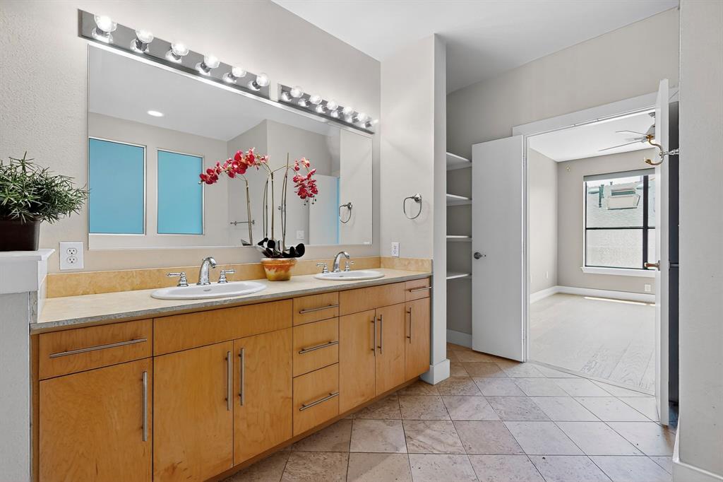 Sullivan Gilbert Condos - Residential Lease