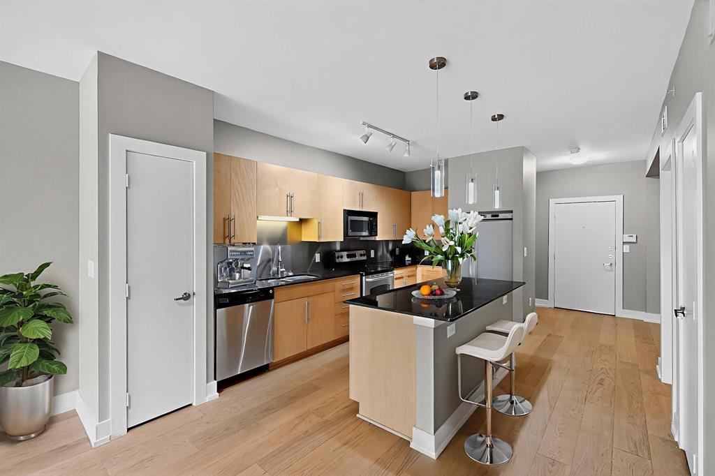 Sullivan Gilbert Condos - Residential Lease