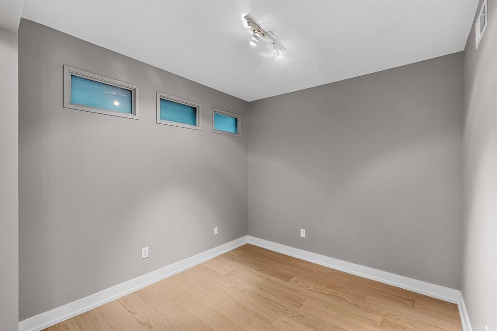 Sullivan Gilbert Condos - Residential Lease