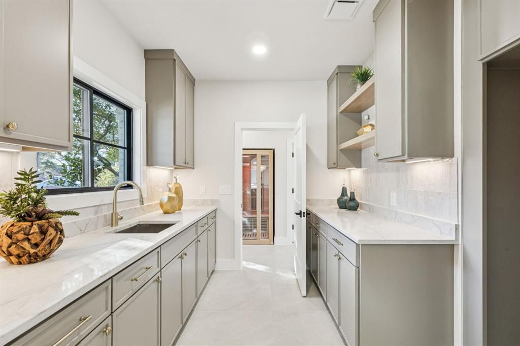 River Oaks - Residential