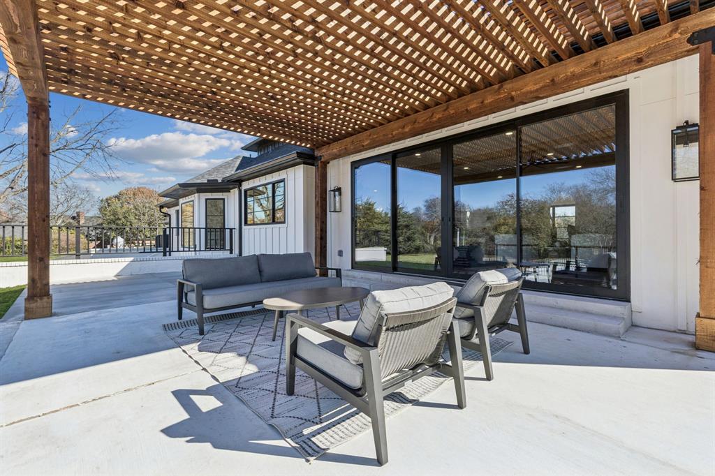 River Oaks - Residential