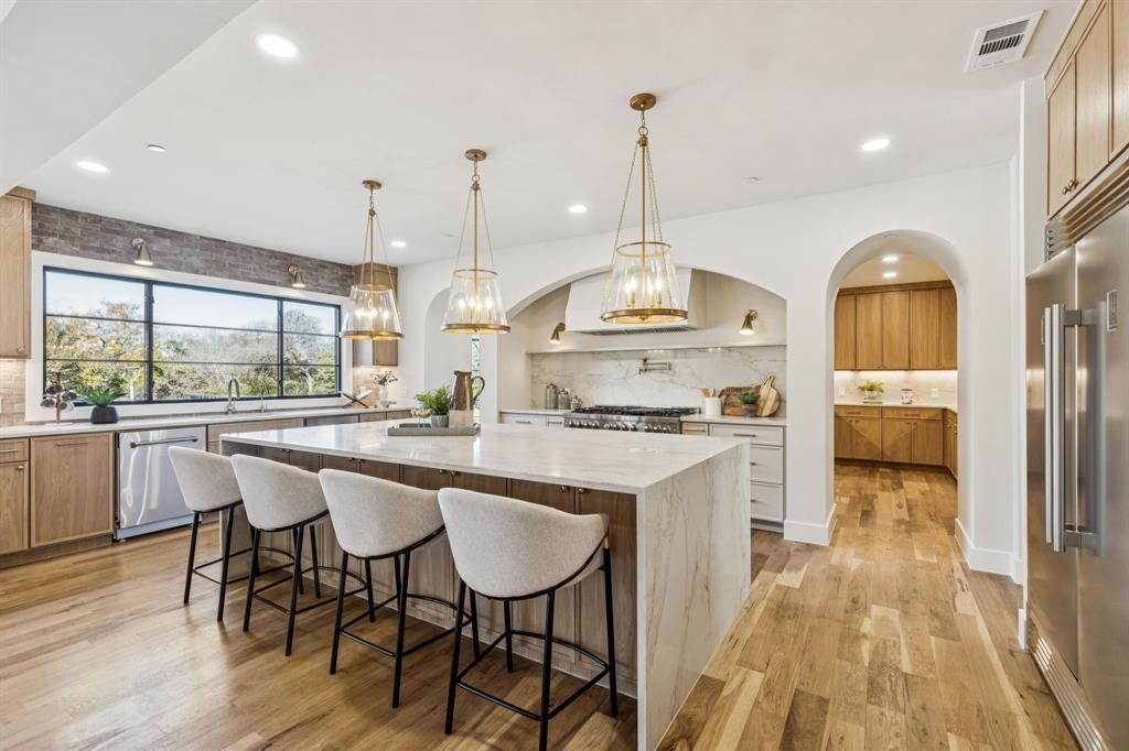 River Oaks - Residential