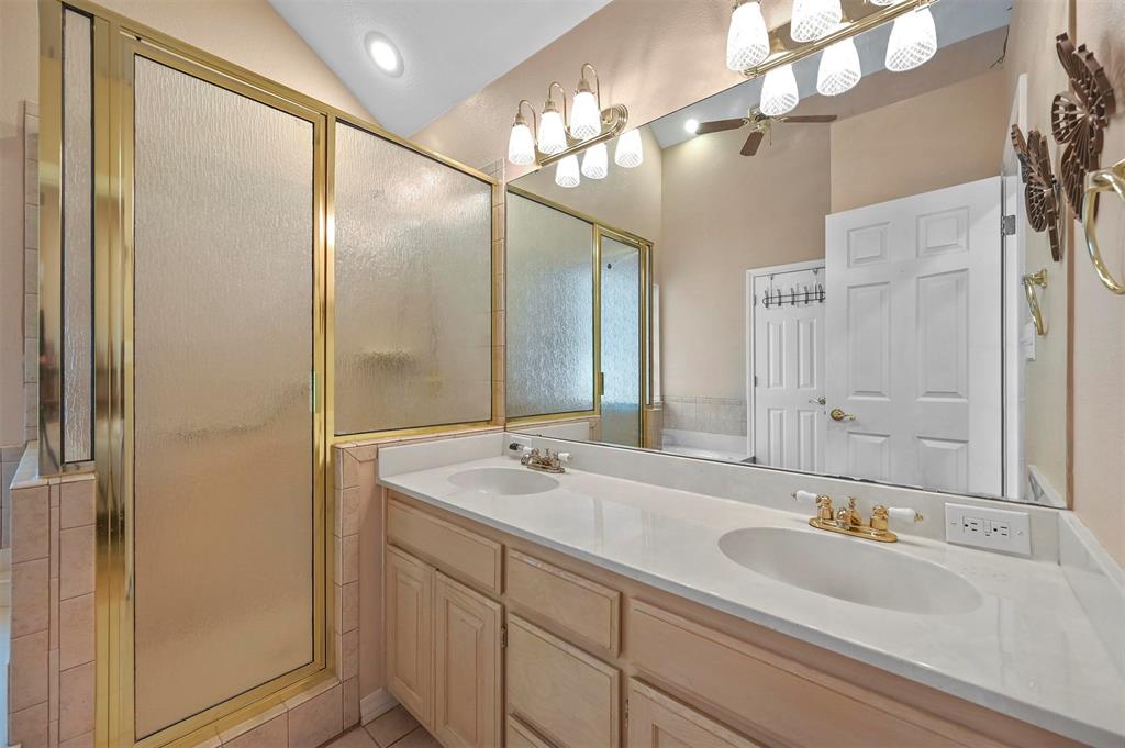 Decordova Bend Estate - Residential