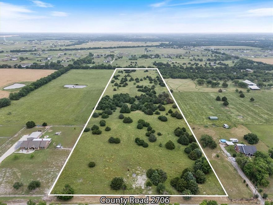 Endless Potential in Desirable Caddo Mills
This beautiful property offers over 14 acres of open land with approximately 400 feet of frontage road and includes a water meter with Caddo Basin at the front of the property. Located in the highly sought-after Caddo Mills area, this land is ideal for building your dream home, starting a farm, or investing in future development. Enjoy peaceful country living with the convenience of being just minutes from Greenville and Rockwall.