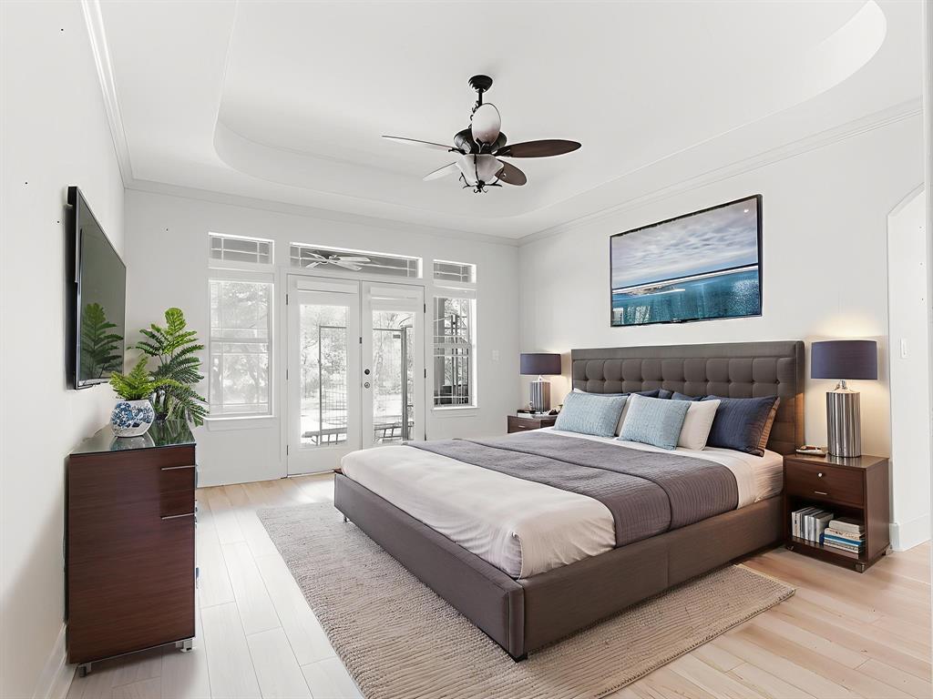 7937 Walnut Drive